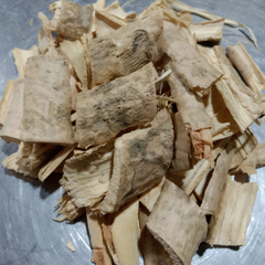 Dried Moringa Bark 100g. Moringa oleifera Lam.